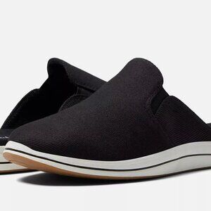 CLARKS WOMEN'S BREEZE SHORE BLACK